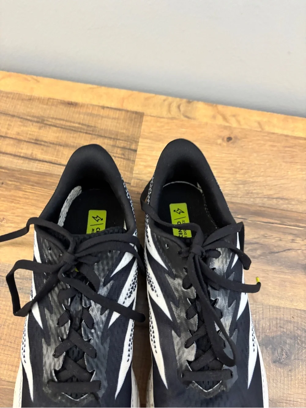 N/A hoka one